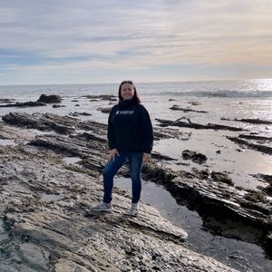 Meet your Posher, Edith